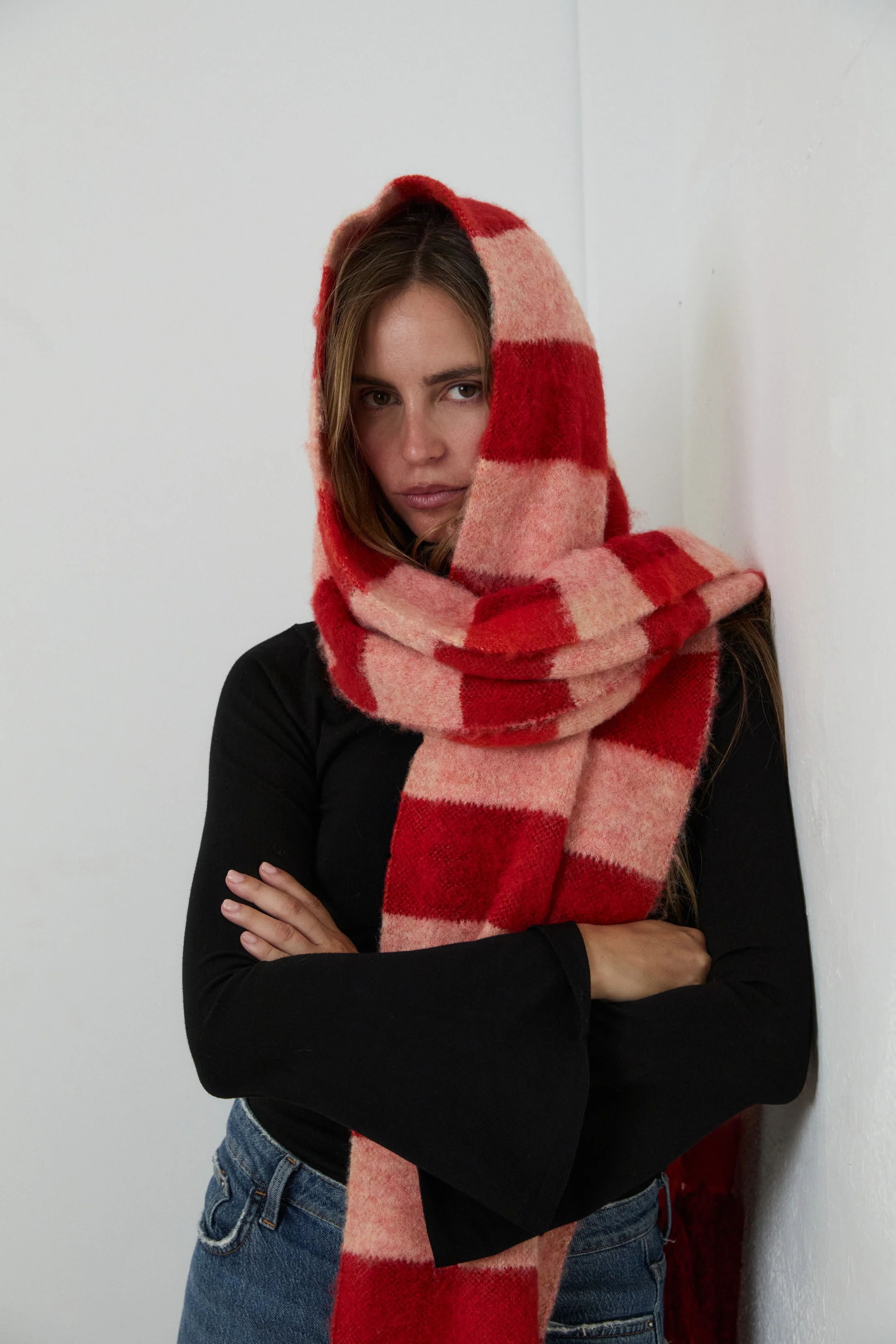 BUFANDA OVA CUADROS ROJOS - Image 7