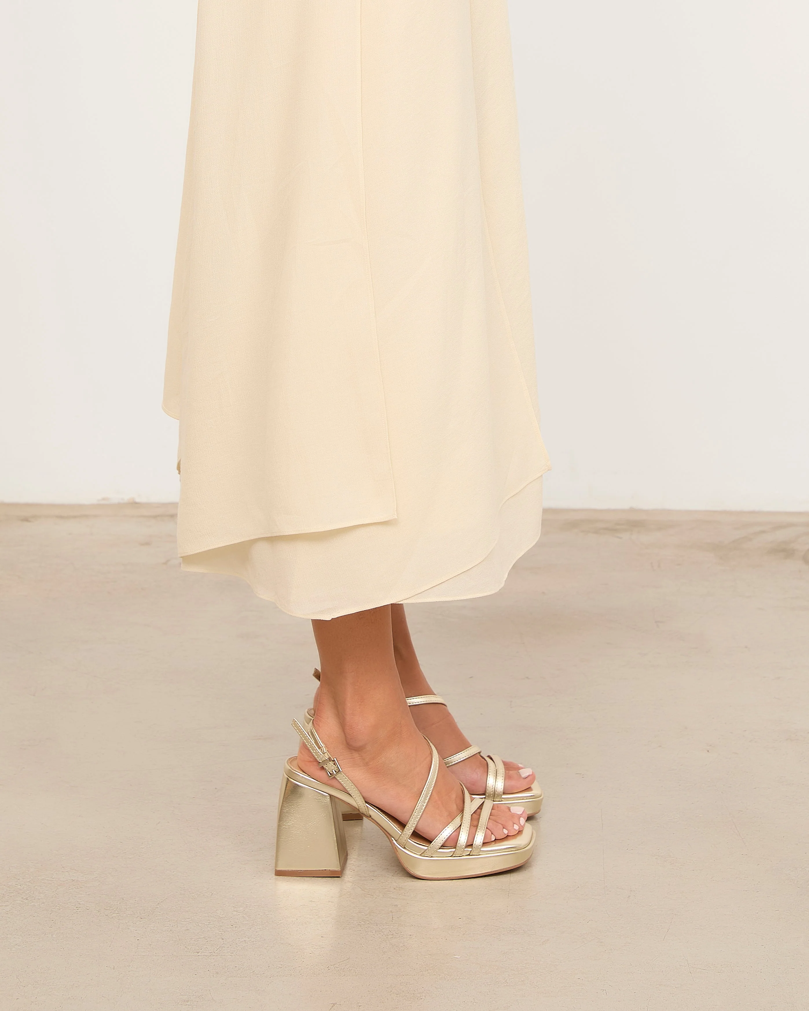 CORA DORADO - Image 3