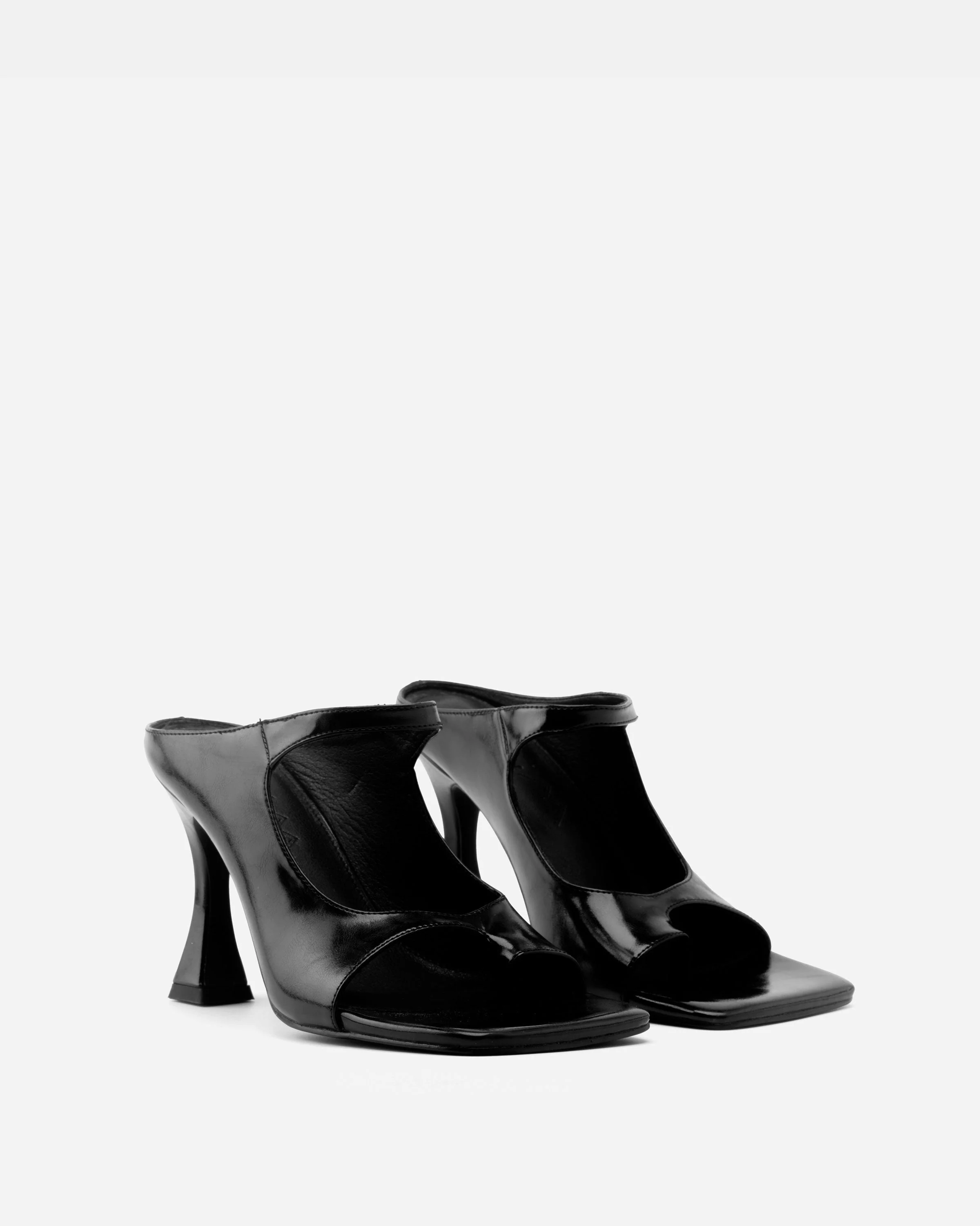 DRIENNE NEGRO - Image 3