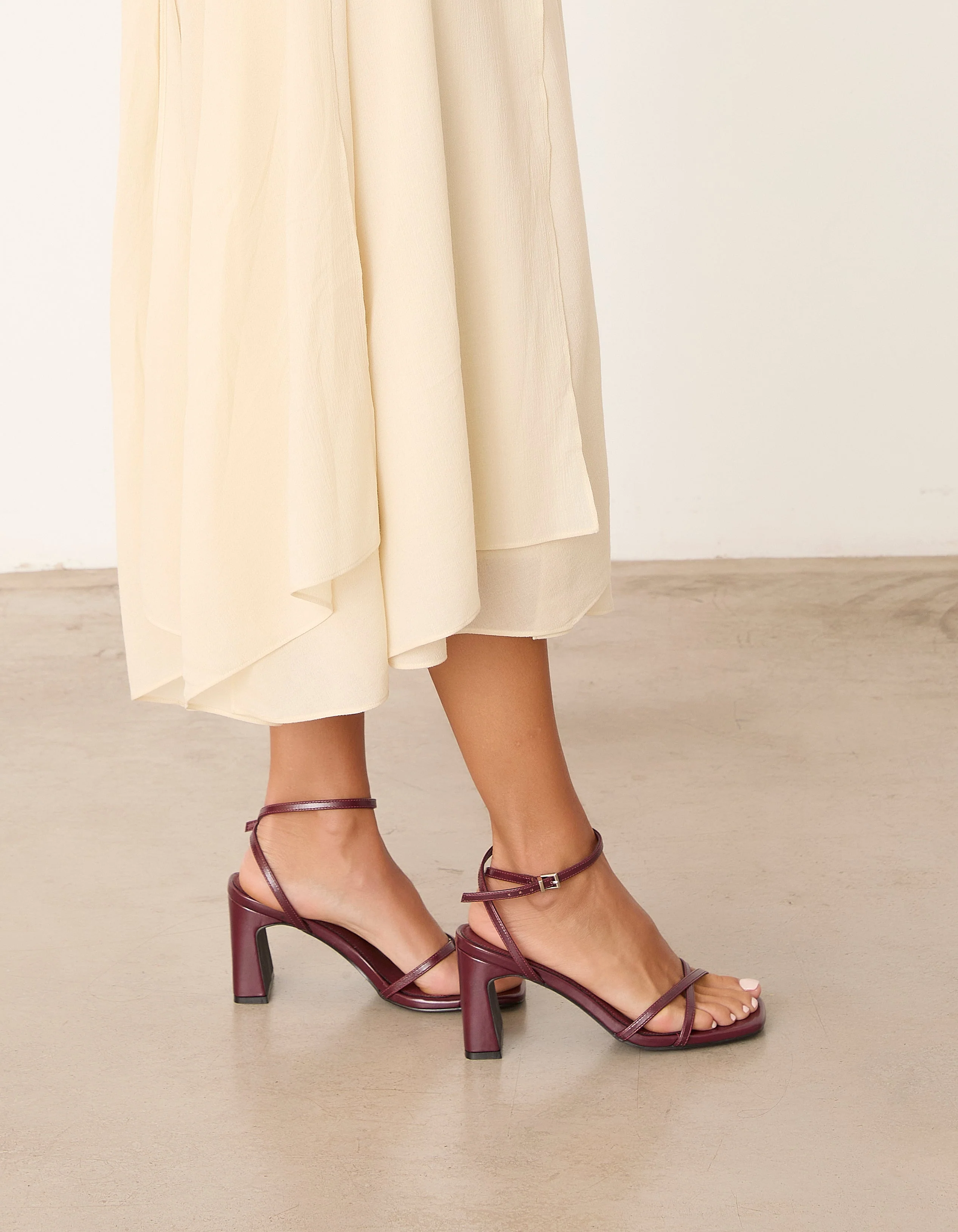 TACONES COLECCION SS24