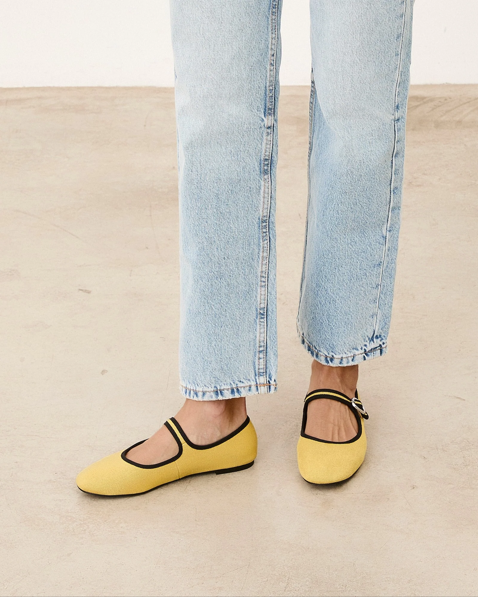 LIBE AMARILLO - Image 3