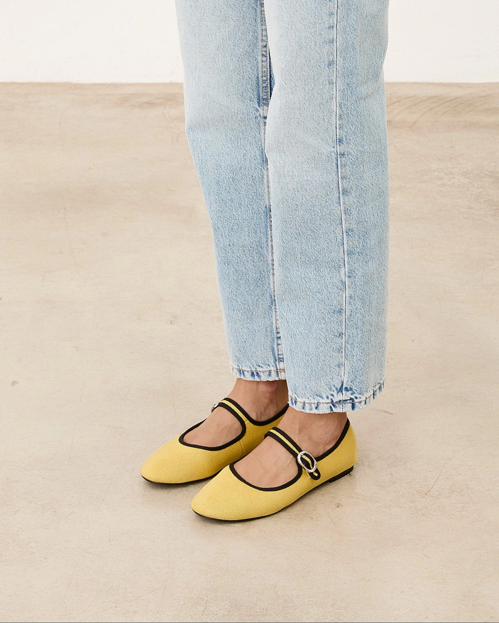 LIBE AMARILLO - Image 4