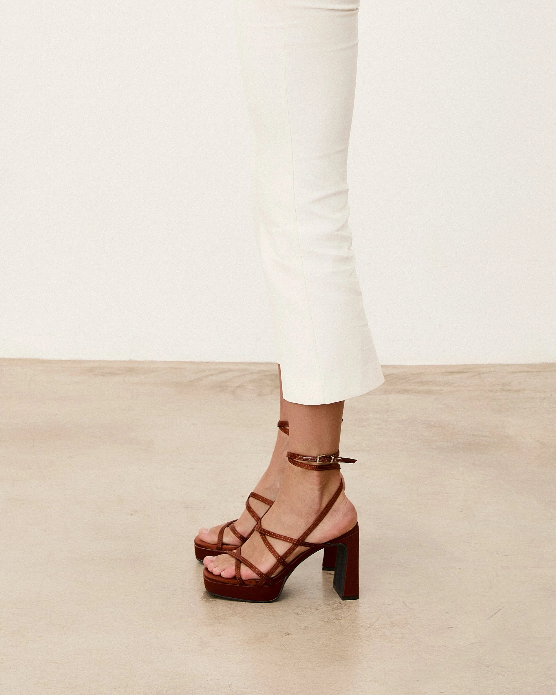 NORI BRONCE - Image 4