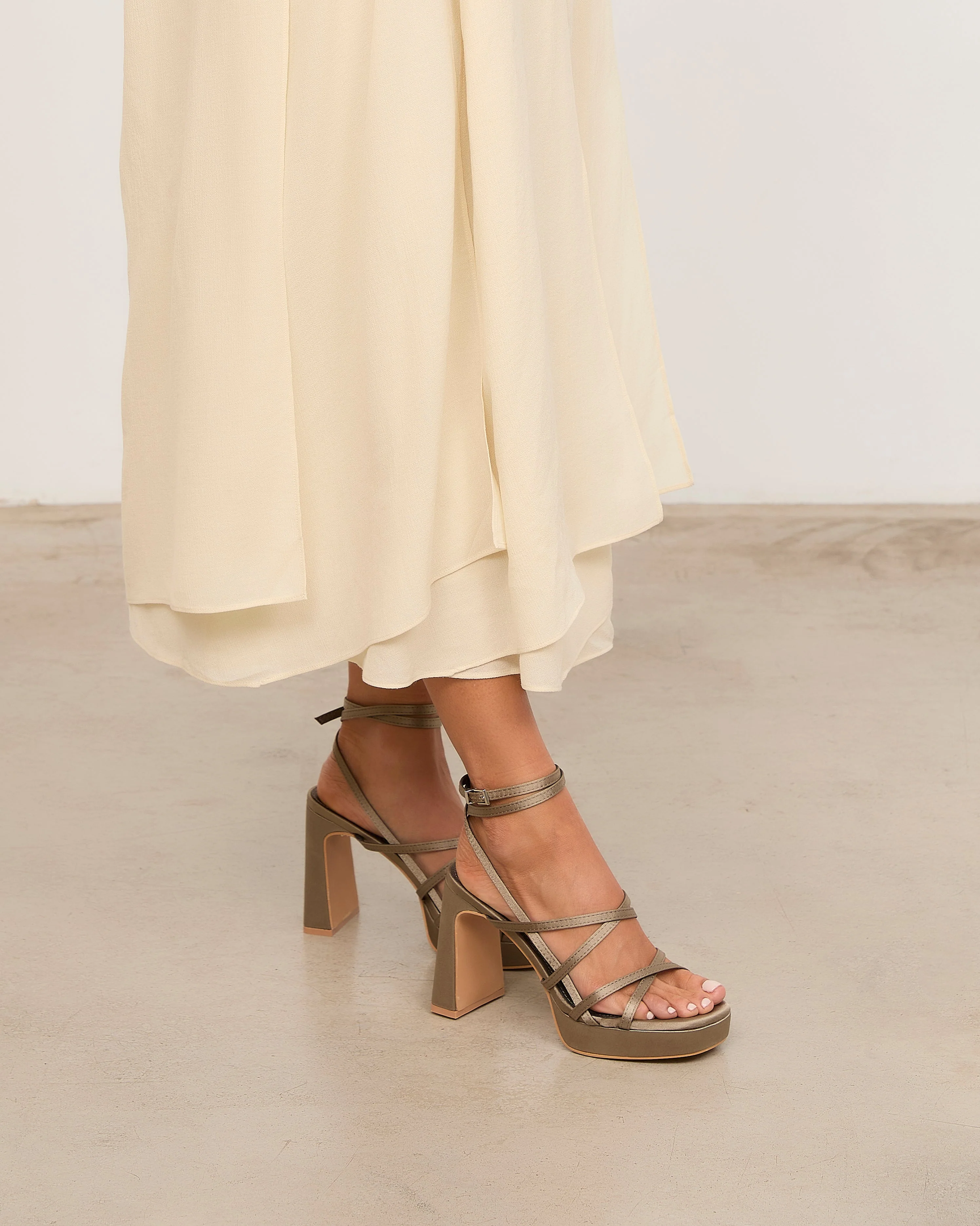 NORI GRIS SATIN - Image 4