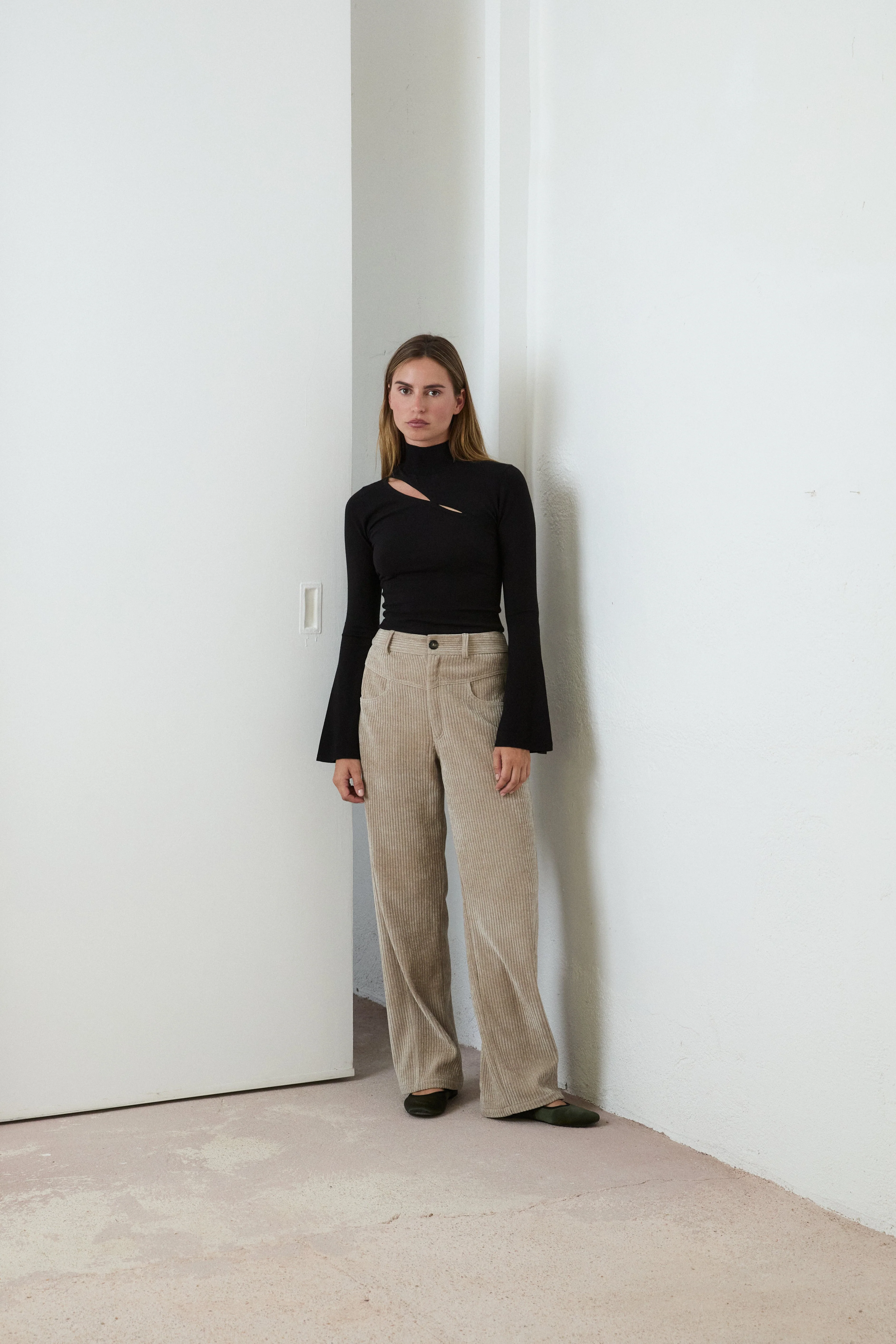 PANTALÓN WEST BEIGE - Image 3