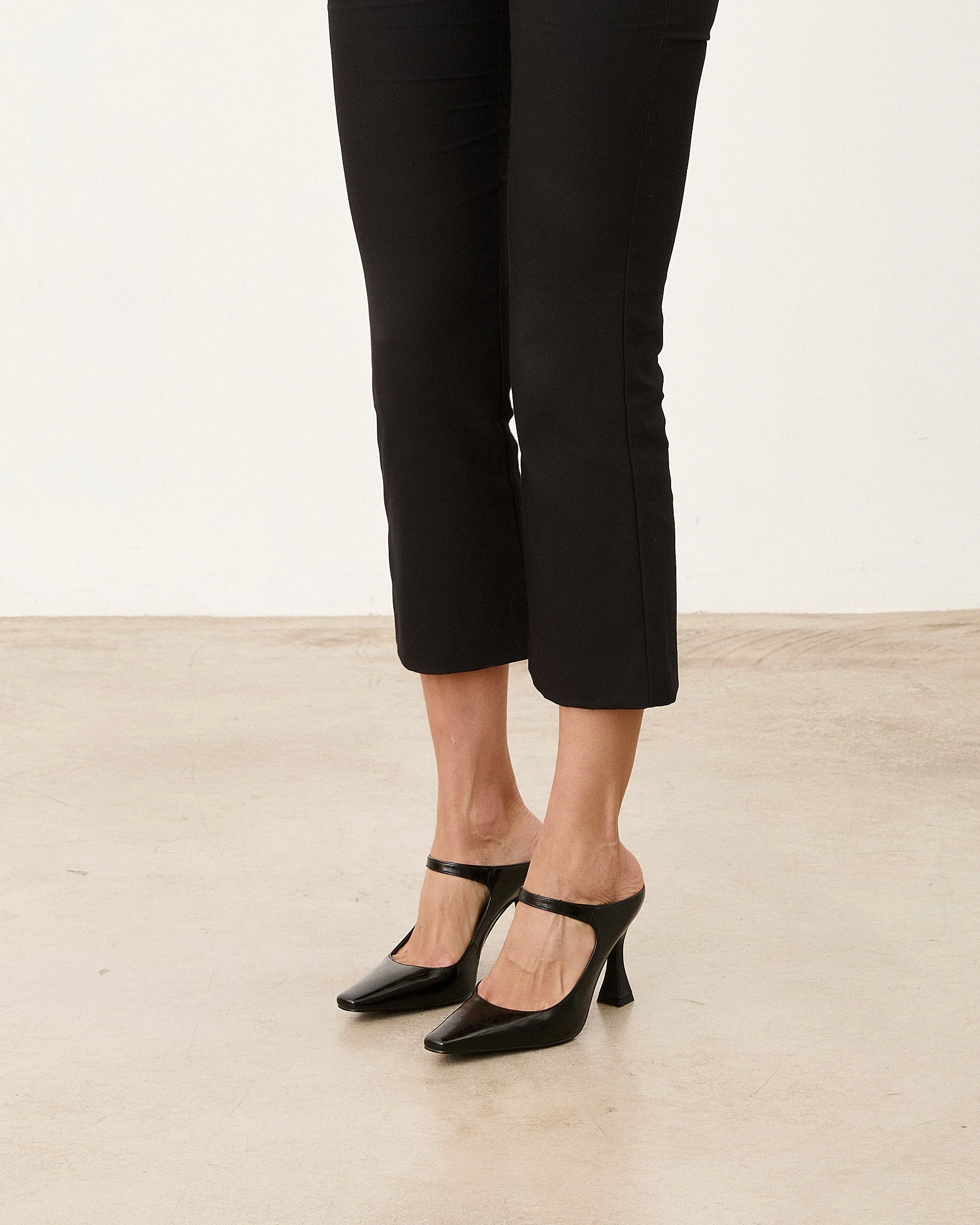 TESS NEGRO - Image 3